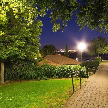 Shoresh Green Hills Family Suites Hotel Eksteriør bilde