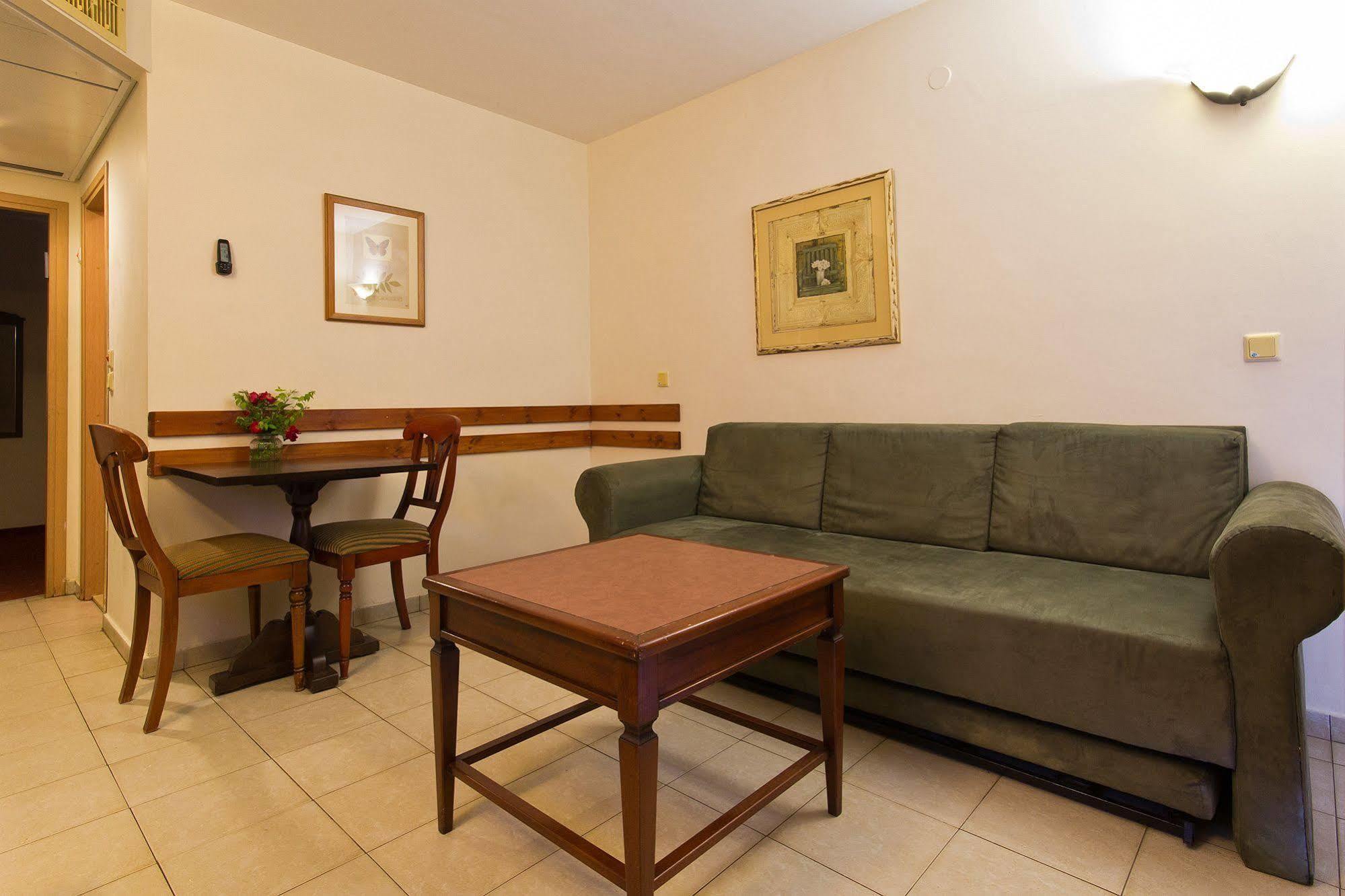 Shoresh Green Hills Family Suites Hotel Eksteriør bilde