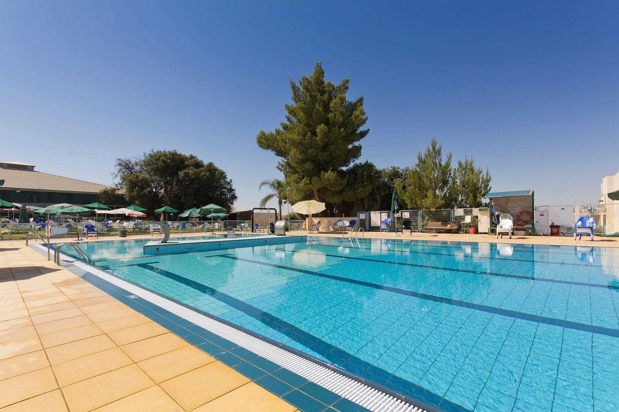 Shoresh Green Hills Family Suites Hotel Eksteriør bilde